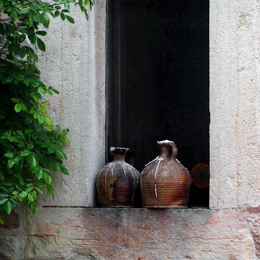 two-jugs.jpg